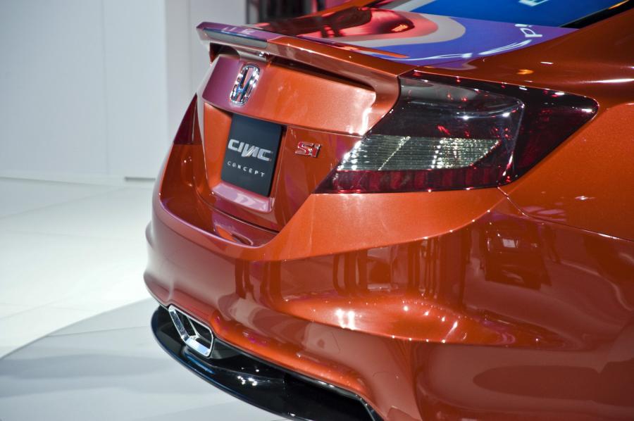  Honda Civic Si Concept 2011 года  (фото 4 из 45)
